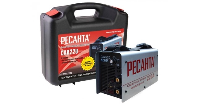 Инвертор для ручной сварки Ресанта-220А в кейсе